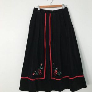 SUSAN BRISTOL VNTG BLACK VELVET EMBROIDERED SKIRT